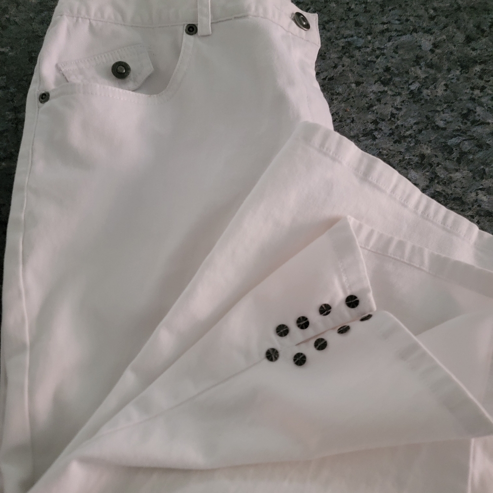 Women's capri